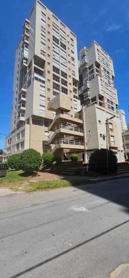 Venta de departamento monoambiente en Pinamar