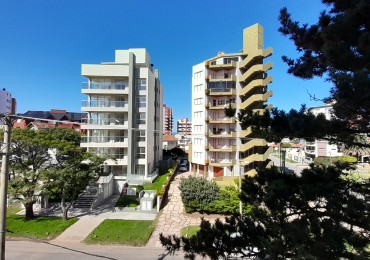 Venta Departamento Villa Gesell con cochera Zona centro