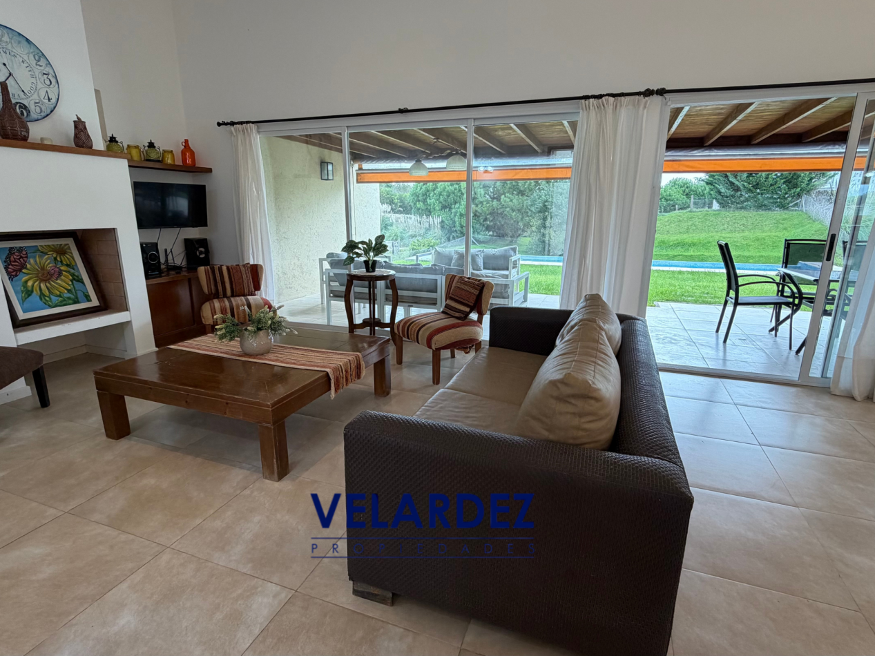 Costa Esmeralda - Barrio Golf 1 