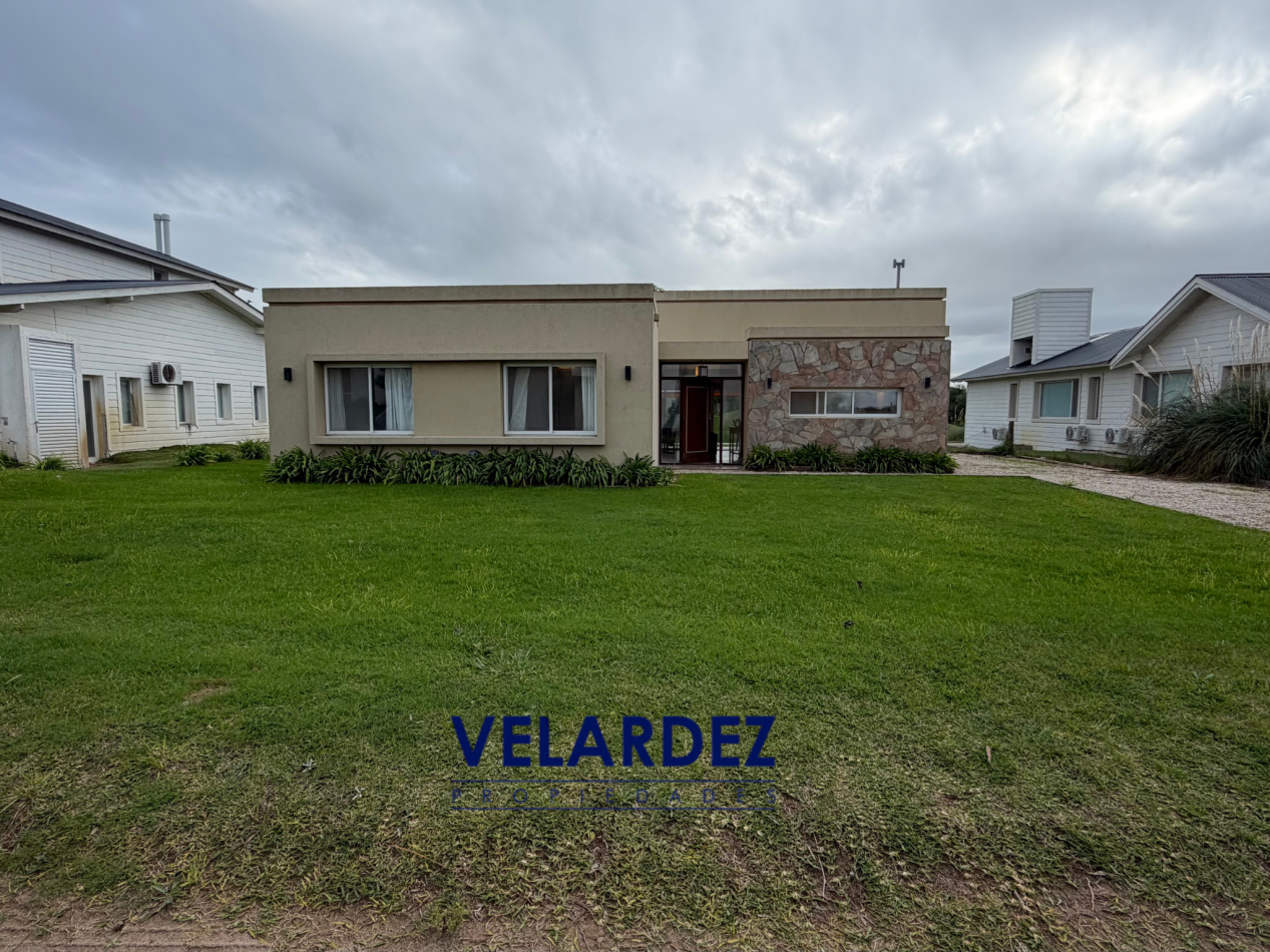 Costa Esmeralda - Barrio Golf 1 