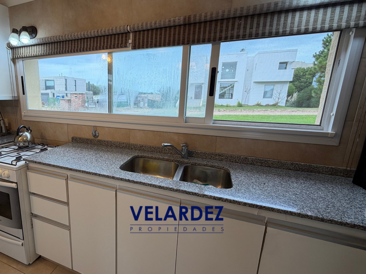 Costa Esmeralda - Barrio Golf 1 