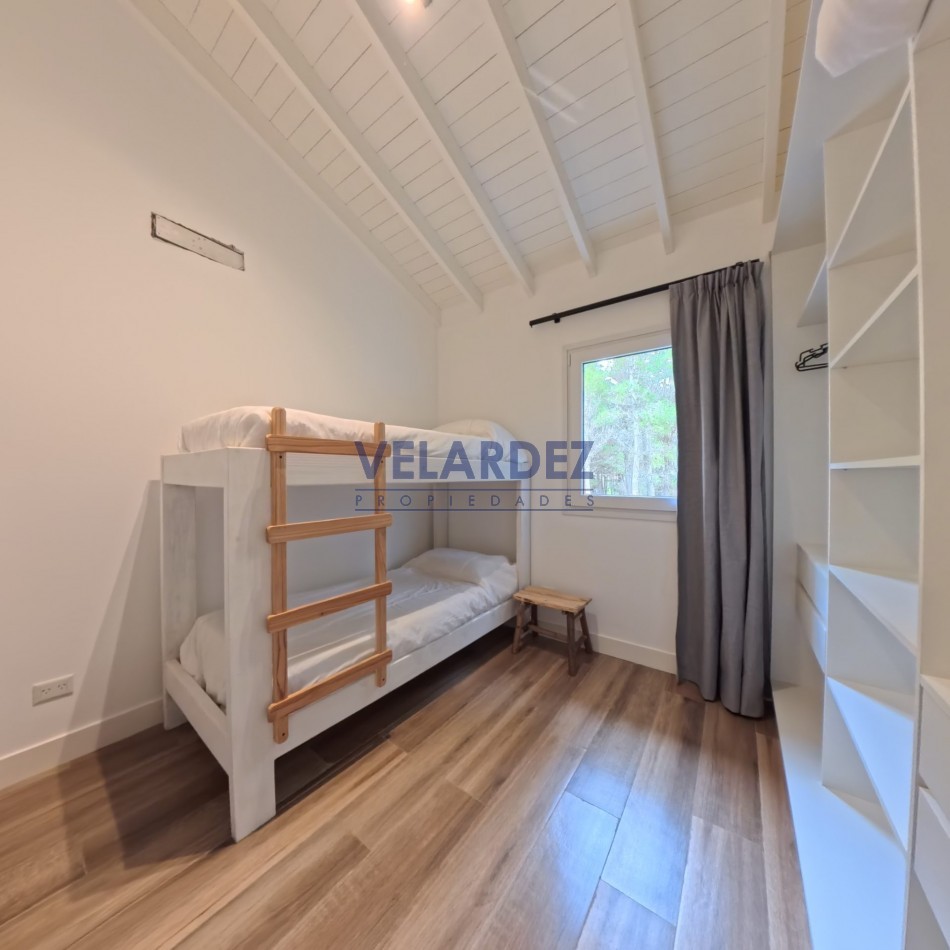 Casa 4 dormitorios en Costa Esmeralda - Barrio Senderos 4