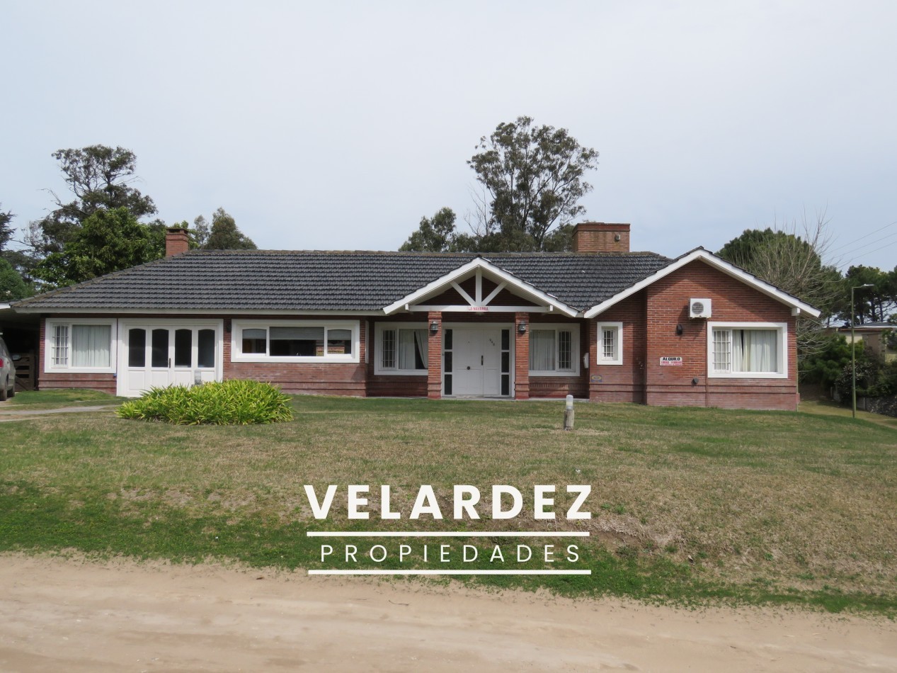 Casa en alquiler temporal en Pinamar