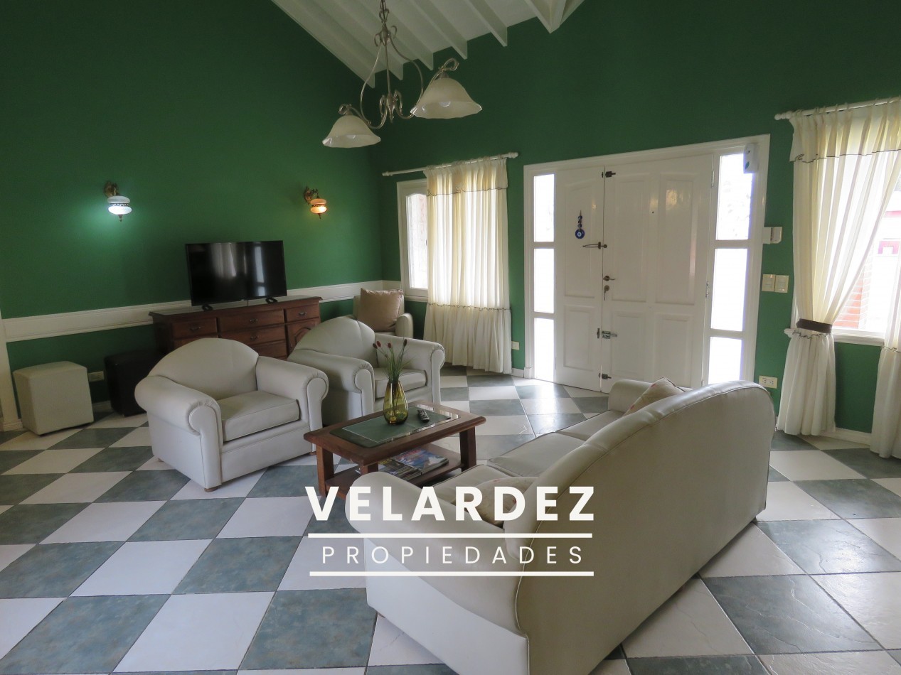 Casa en alquiler temporal en Pinamar