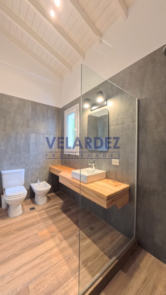 Casa 4 dormitorios en Costa Esmeralda - Barrio Senderos 4