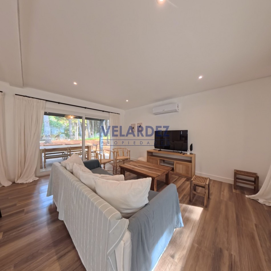 Casa 4 dormitorios en Costa Esmeralda - Barrio Senderos 4