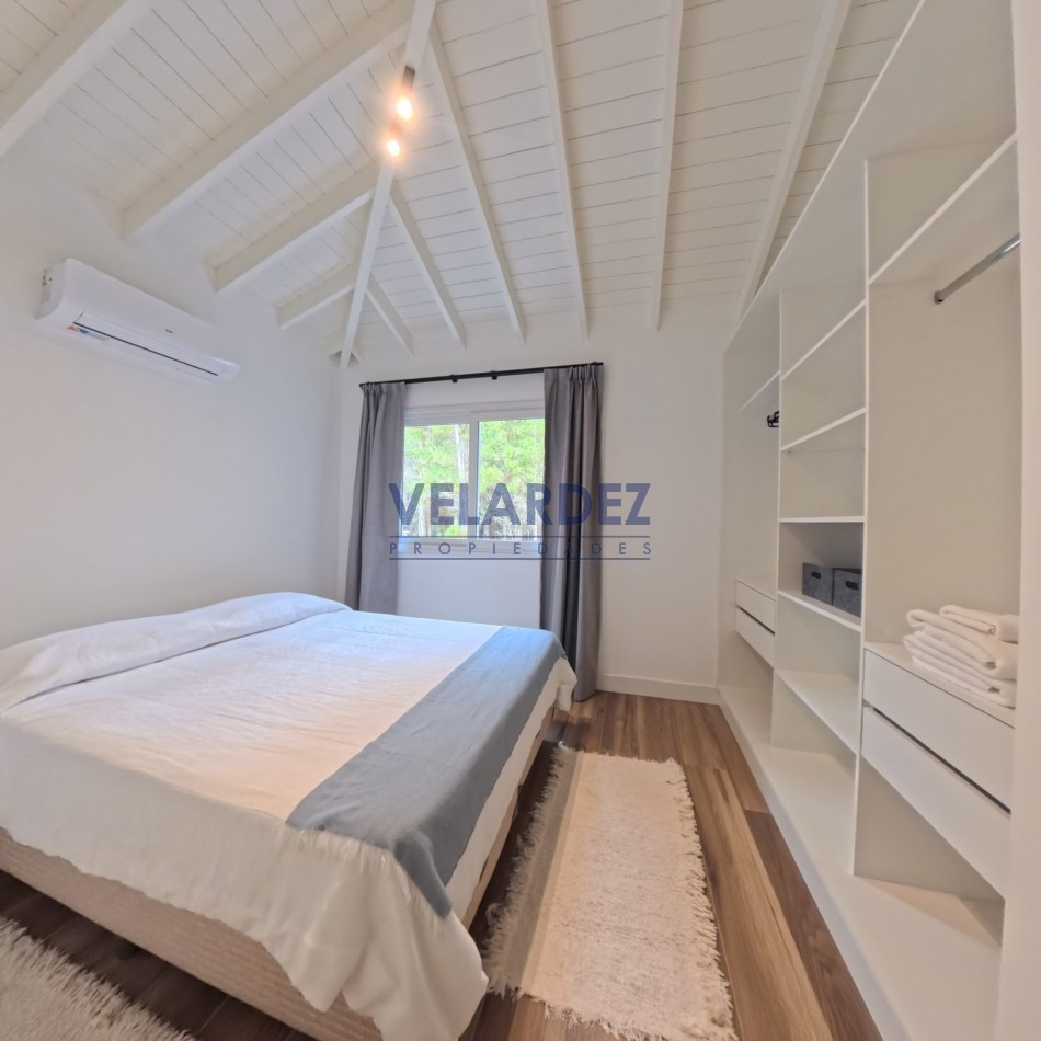 Casa 4 dormitorios en Costa Esmeralda - Barrio Senderos 4