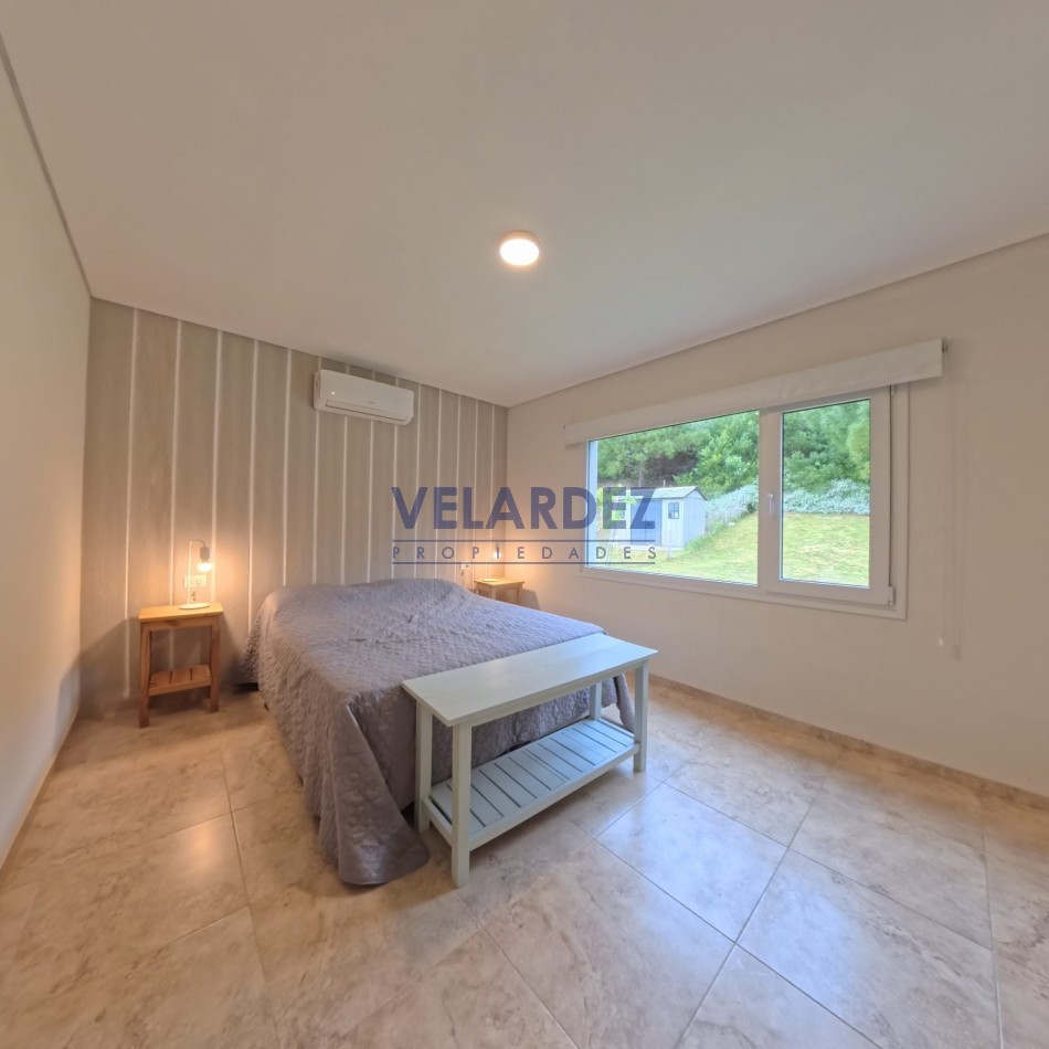 Casa de 4 dormitorios - Barrio Ecuestre - Costa Esmeralda