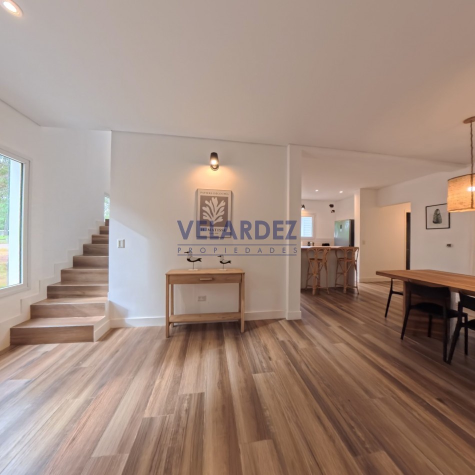 Casa 4 dormitorios en Costa Esmeralda - Barrio Senderos 4