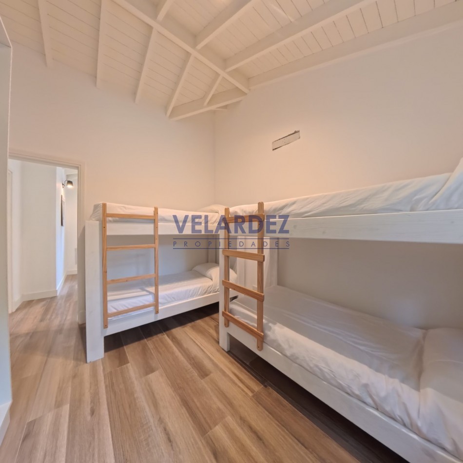 Casa 4 dormitorios en Costa Esmeralda - Barrio Senderos 4