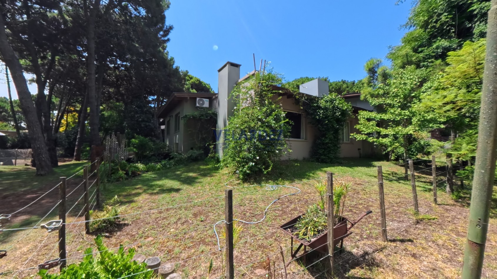 DISPONIBLE 1° QUINCENA DE ENERO - casa para 6 personas - Pinamar